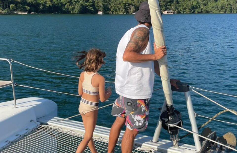Como é passar uma semana a bordo em Paraty com a família