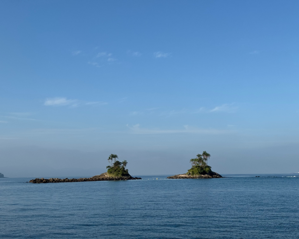 Paisadem da baía Paraty RJ